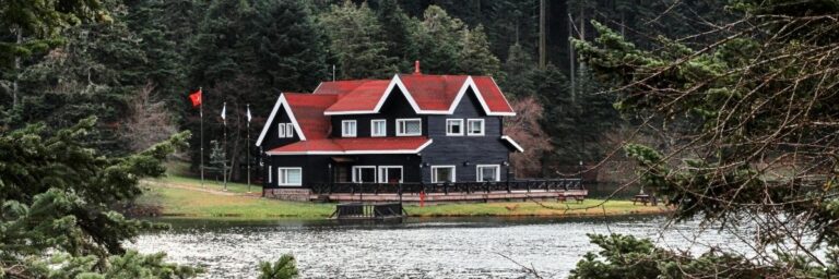 Küçük Göl Evleri İçin Akıllı Depolama ve Saklama Alanları