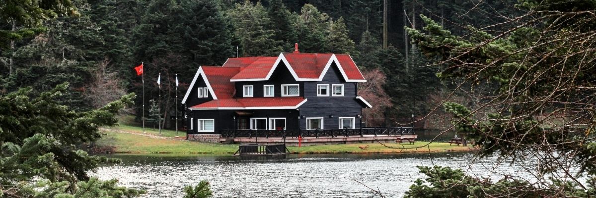 Küçük Göl Evleri İçin Akıllı Depolama ve Saklama Alanları